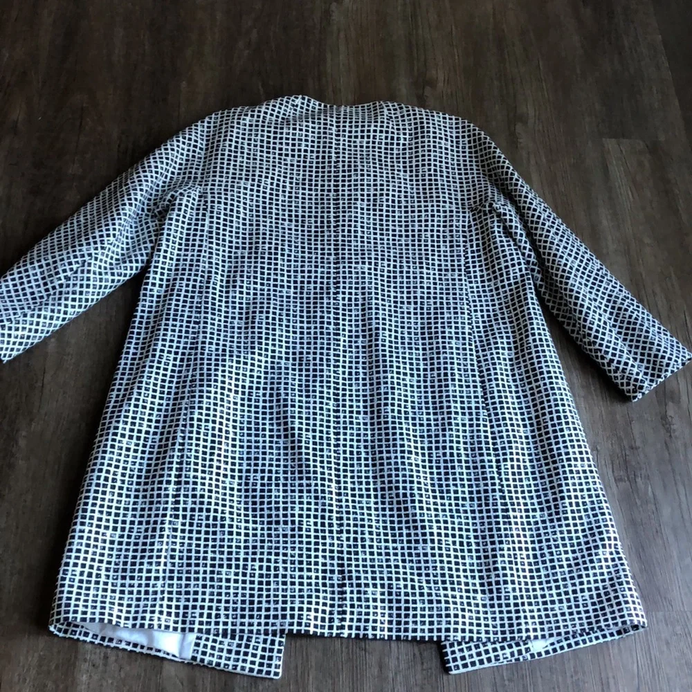 MaxMara weekend sleeveless shift dress with matching coat. - Picture 11 of 12